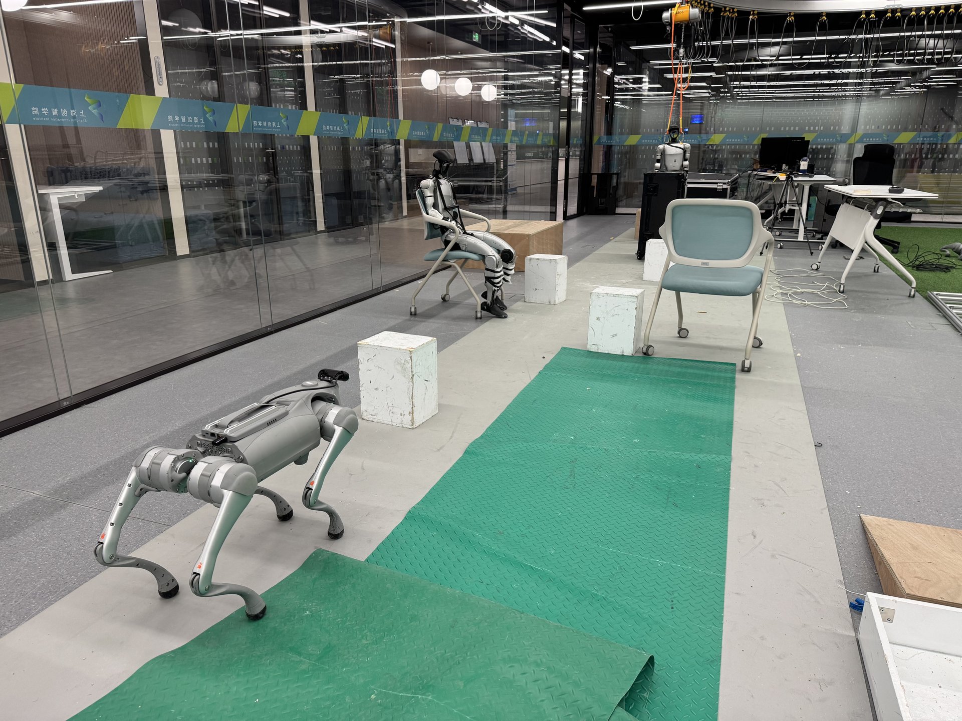 Robot in scene 1