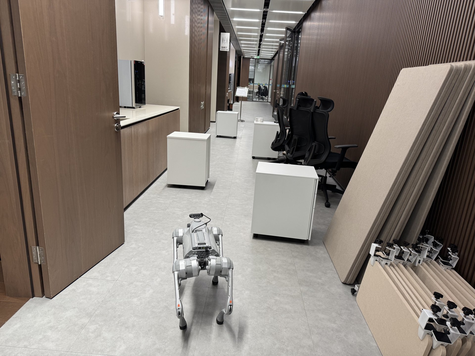 Robot in scene 3